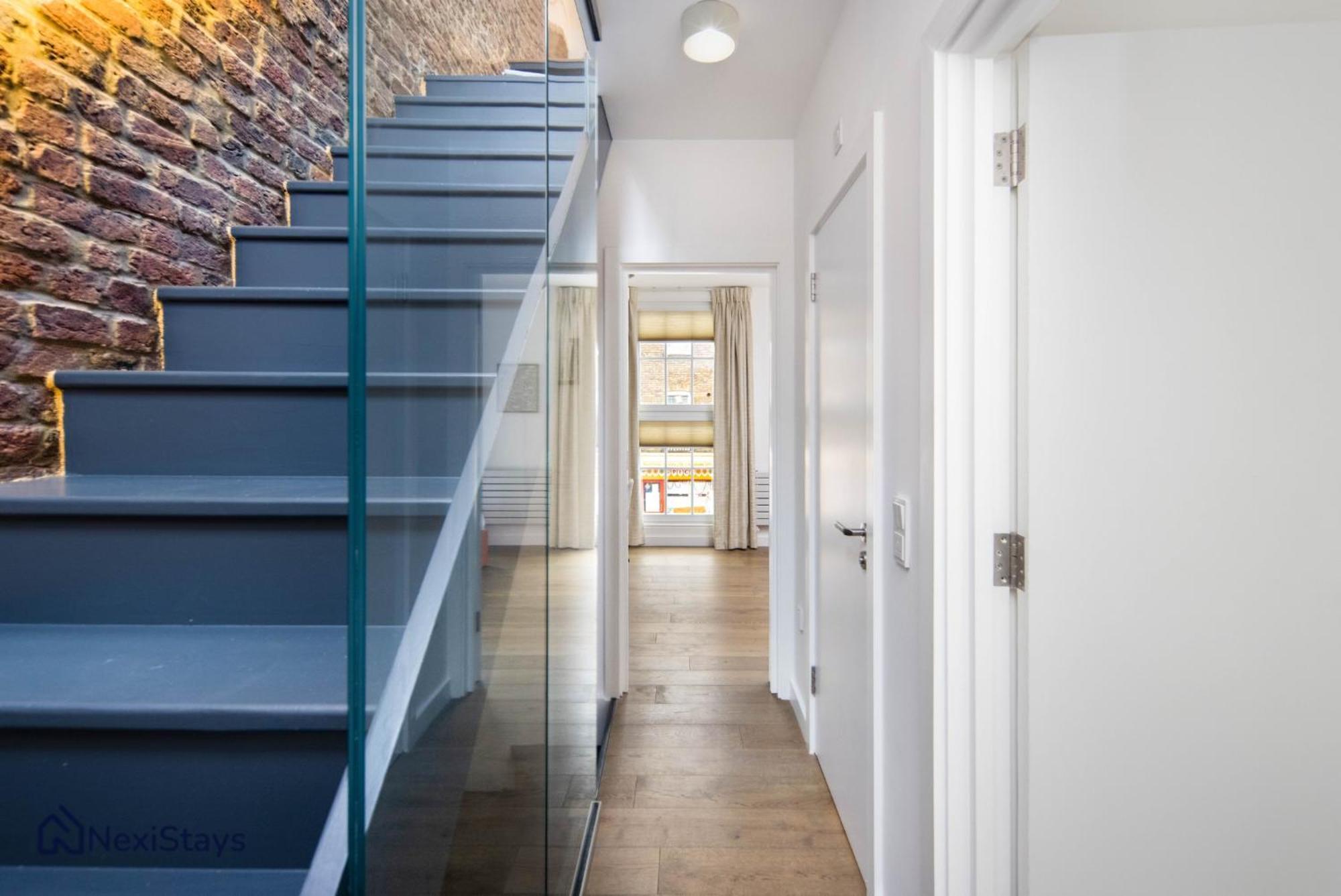 Апартаменти 1 Min Walk To Euston Station, Modern Townhouse Лондон Екстер'єр фото