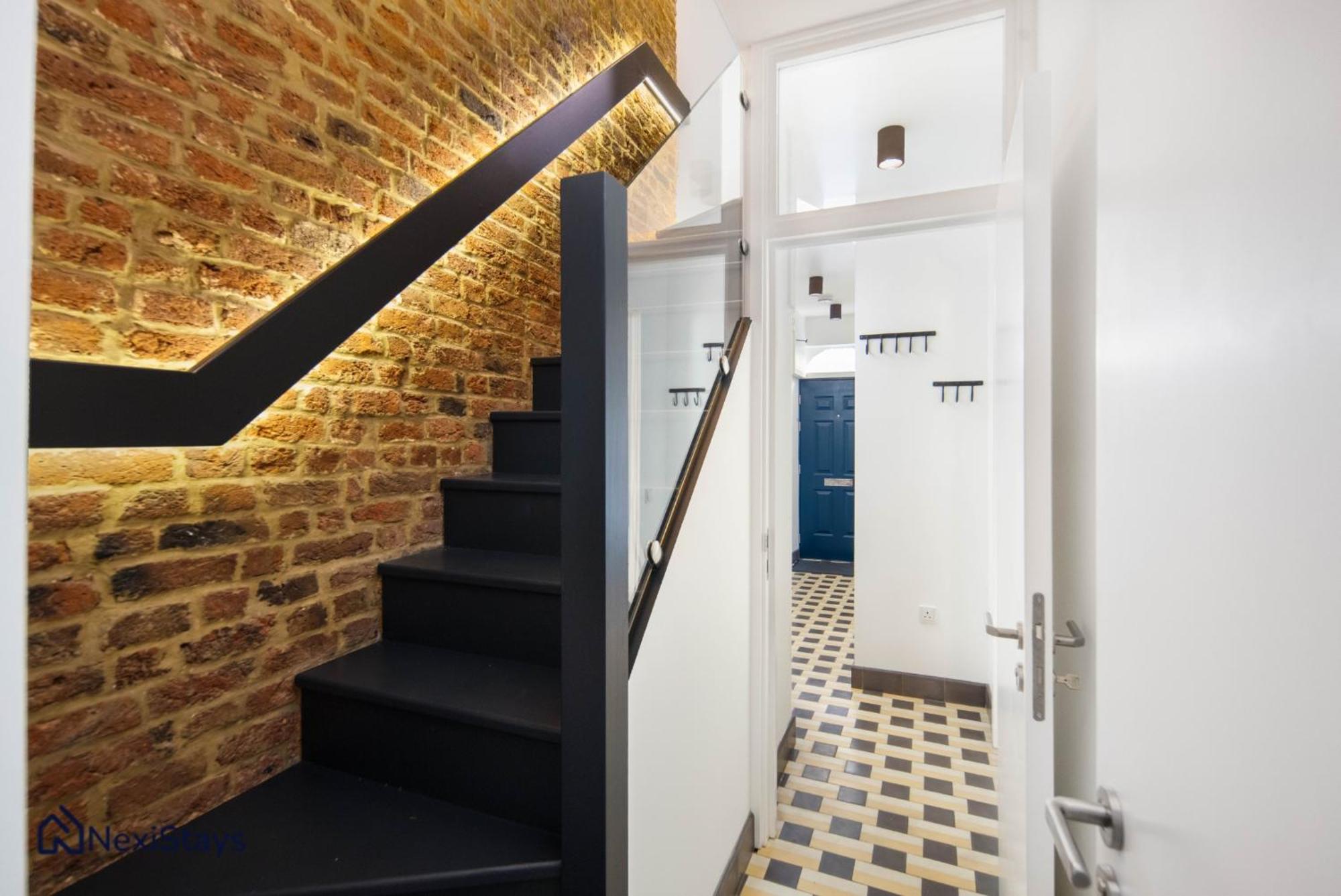 Апартаменти 1 Min Walk To Euston Station, Modern Townhouse Лондон Екстер'єр фото