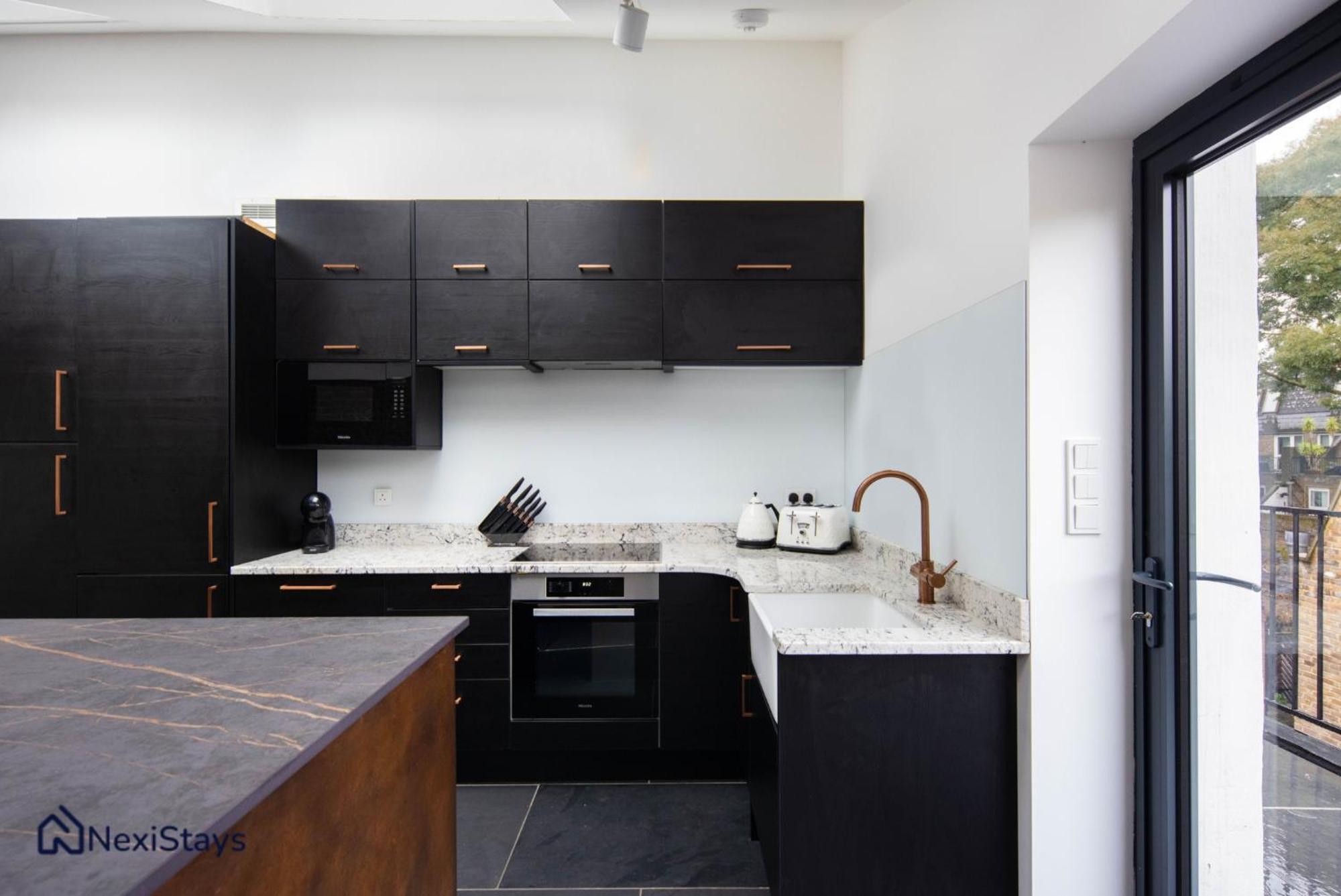 Апартаменти 1 Min Walk To Euston Station, Modern Townhouse Лондон Екстер'єр фото