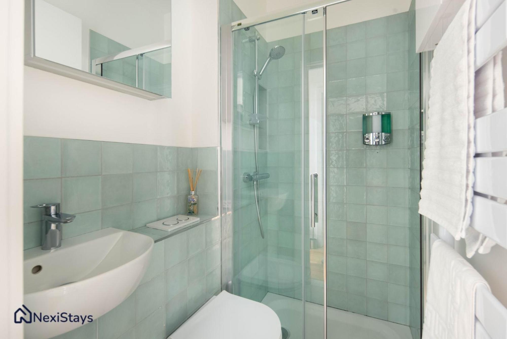 Апартаменти 1 Min Walk To Euston Station, Modern Townhouse Лондон Екстер'єр фото