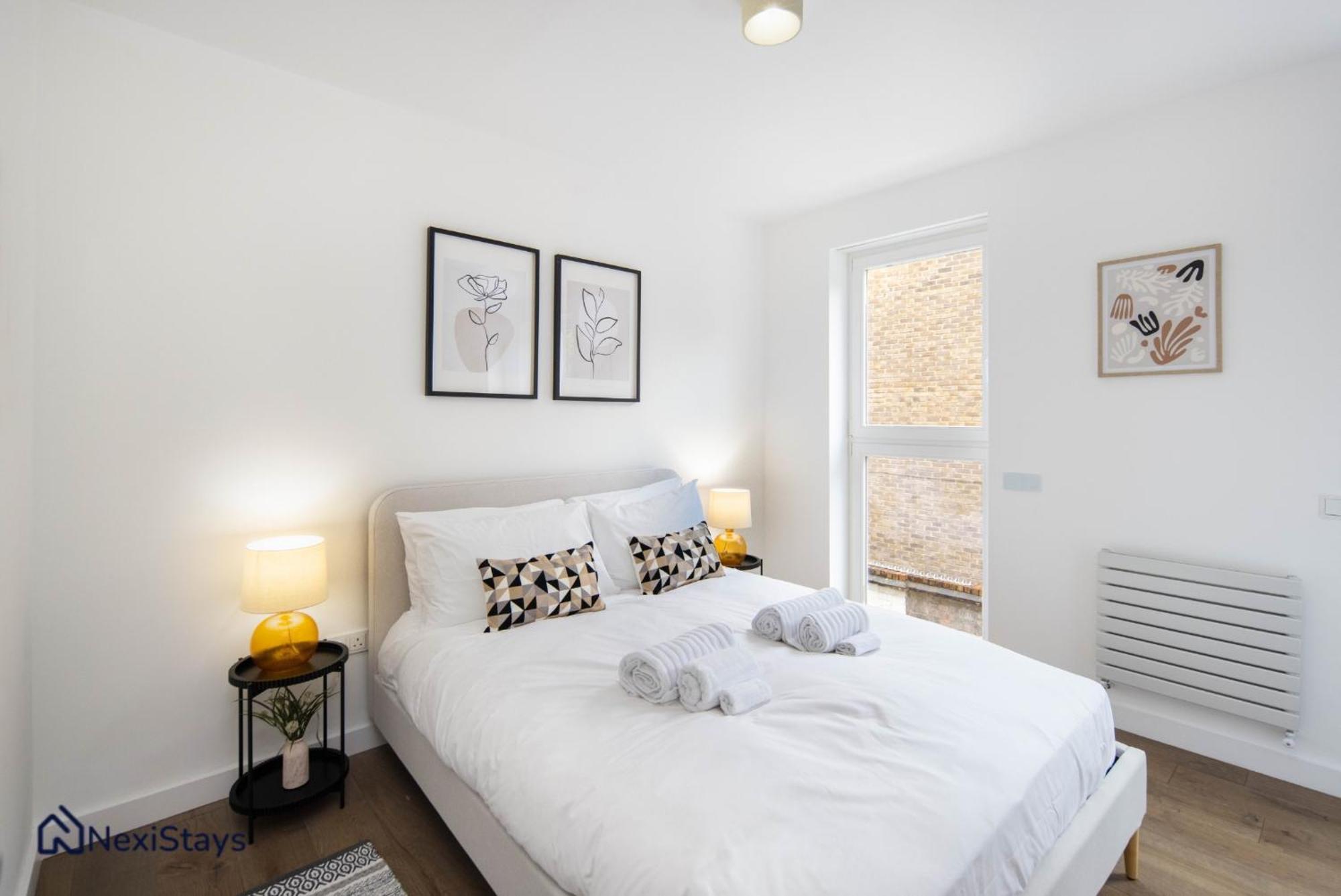 Апартаменти 1 Min Walk To Euston Station, Modern Townhouse Лондон Екстер'єр фото